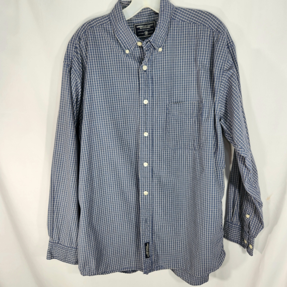 American Eagle Blue White Button Down Button Collar Long Sleeve Shirt Sz Medium